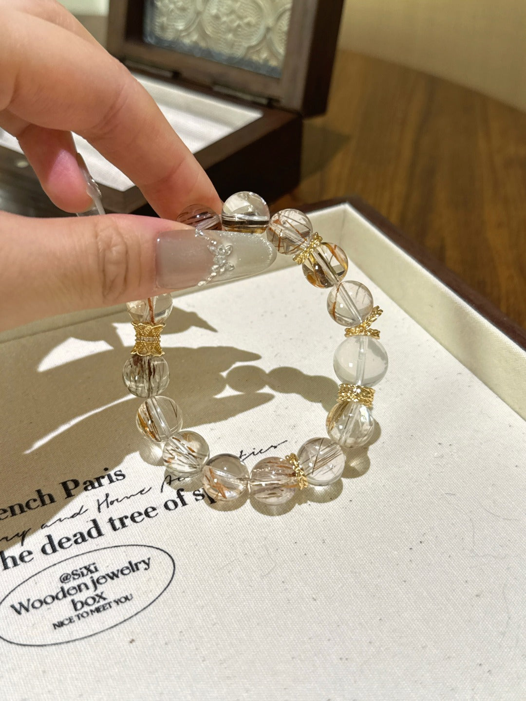 ▫️▪️ Black gold super milk white crystal bracelet